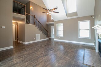 144 Sycamore Hill Dr in Clarksville, TN - Building Photo - Building Photo