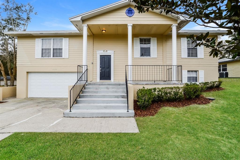 1324 Bob Cat Ct in Apopka, FL - Building Photo