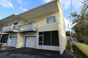 825 Anastasia Blvd in St. Augustine, FL - Building Photo