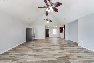 810 Townley St in Channelview, TX - Building Photo - Building Photo