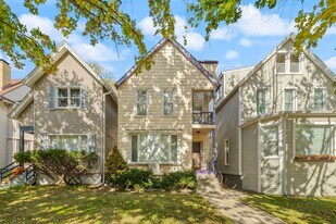 1015 Garnett Pl in Evanston, IL - Building Photo
