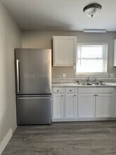 347 4th St SE-Unit -Apt 1a in Hickory, NC - Foto de edificio - Building Photo