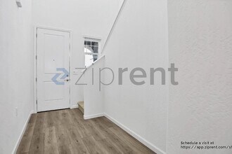 1330 W Prescott Ave in Visalia, CA - Building Photo - Building Photo
