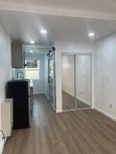 4063 Lincoln Ave, Unit E in Culver City, CA - Foto de edificio - Building Photo