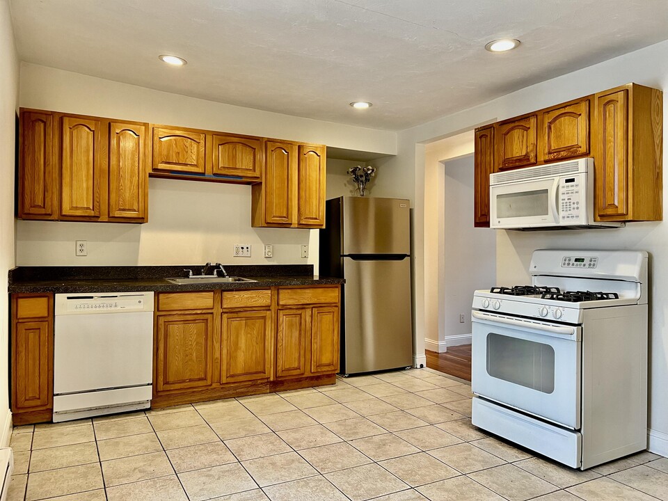 578 Washington St in Boston, MA - Building Photo