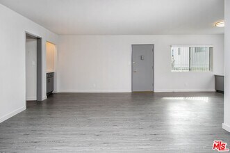 450 S Los Robles Ave in Pasadena, CA - Building Photo - Building Photo