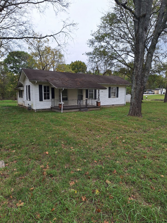 1116 Couchville Pike in Mount Juliet, TN - Building Photo