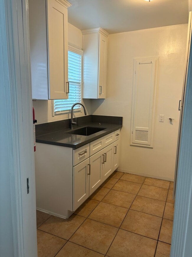 1151-1153 Western Ave in Glendale, CA - Building Photo - Building Photo