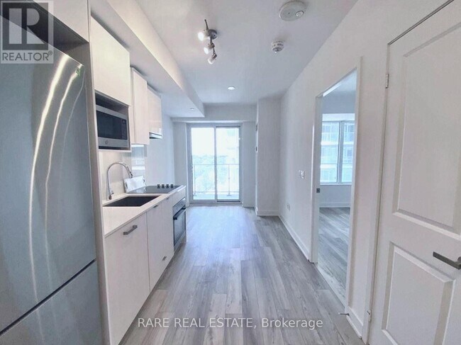 property at 195-1195 Redpath Ave