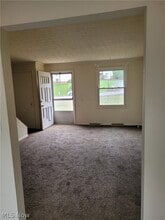 2781 Thackeray Ave NW in Massillon, OH - Building Photo - Building Photo