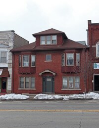 Building Photo - 218 S Main St Apartments in Bellefontaine, Ohio
