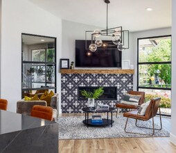3229 1/2 Duval Rd in Austin, TX - Building Photo - Building Photo