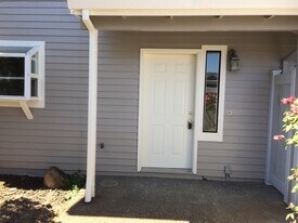 28687 SW Roger Blvd in Wilsonville, OR - Building Photo