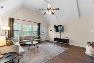 1100 Kenwood Dr in Perry, GA - Building Photo - Building Photo