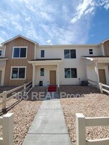 701 Applegate Trail in Ault, CO - Building Photo