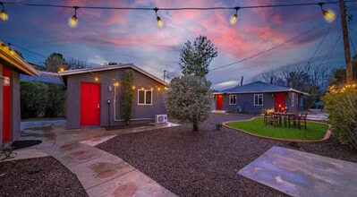 496 W Mohave St, Unit 2 in Wickenburg, AZ - Foto de edificio - Building Photo