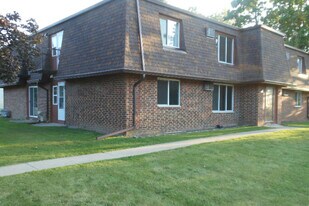 Knowlton Woods Apartments in Waterloo, WI - Building Photo