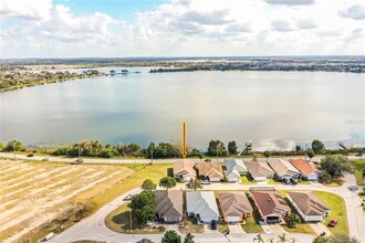 812 Marcia Loop in Winter Haven, FL - Building Photo - Building Photo