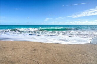 3541 NE Ocean Blvd in Jensen Beach, FL - Building Photo - Building Photo