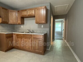 1347 Gill Ave in Memphis, TN - Building Photo - Building Photo