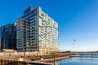 25 Marina Park Dr in Boston, MA - Foto de edificio - Building Photo