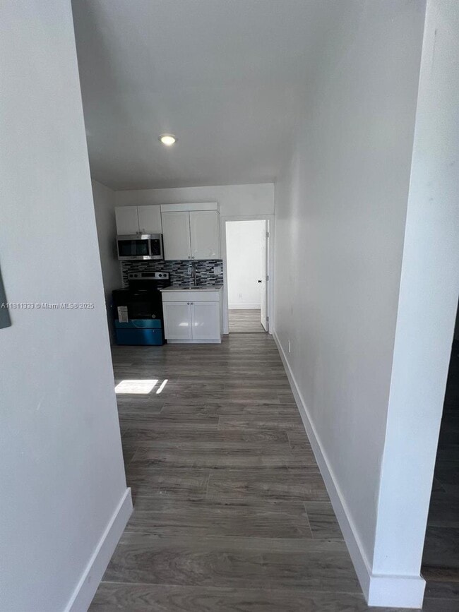 property at 2 SW 6th Ave