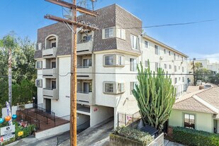Chateau Emelita Apartments in Valley Village, CA - Building Photo