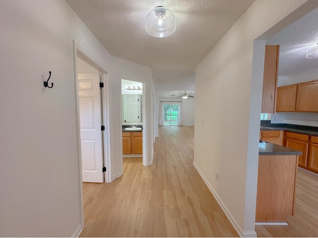 7352 Suncatcher Dr in Hanahan, SC - Building Photo - Building Photo
