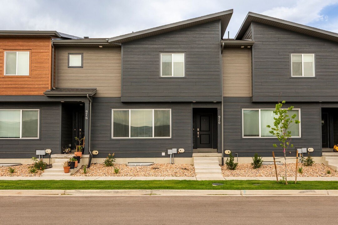 970 2080 S in Daniel, UT - Building Photo