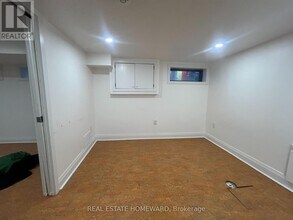 15 Richard Ave in Toronto, ON - Building Photo - Building Photo