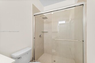 11120 W 32nd Ln in Hialeah, FL - Building Photo - Building Photo