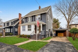 36 Cortlandt Pl in Tenafly, NJ - Building Photo