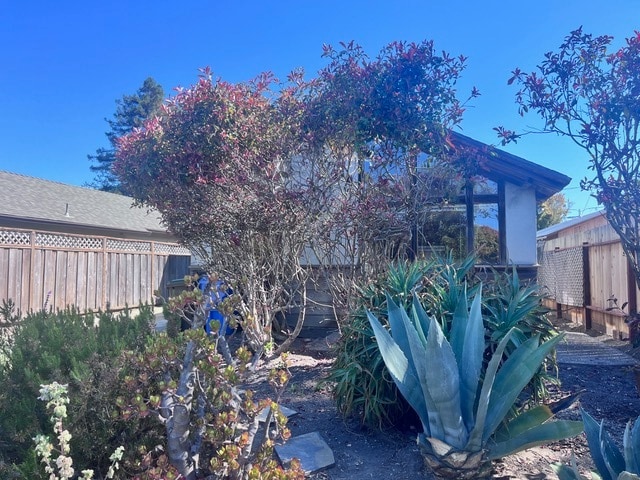 property at 1112 Walk Cir
