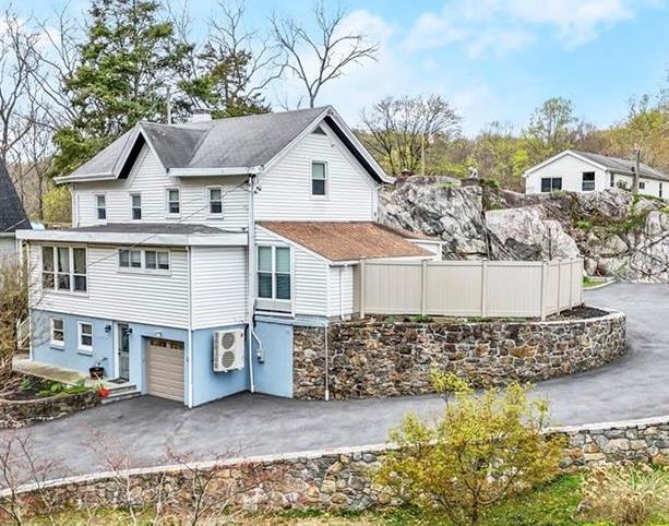 49 Spring Valley Rd in Ossining, NY - Building Photo