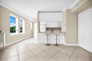 1559 Michigan Ave in Miami Beach, FL - Building Photo