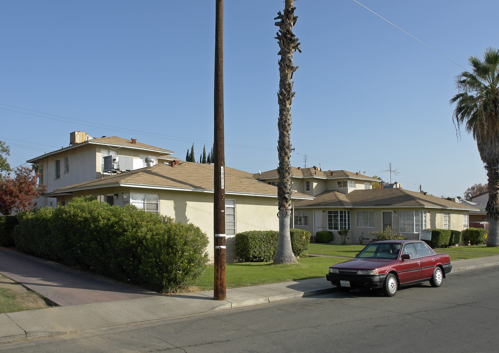 540-608 W Hammond Ave in Fresno, CA - Building Photo