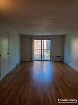45 Elmwood Park, Unit 12 in Quincy, MA - Building Photo