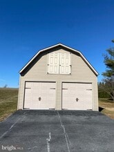 11 Creeks Edge Rd in Oley, PA - Building Photo - Building Photo