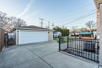 9314 Menard Ave in Morton Grove, IL - Building Photo - Building Photo