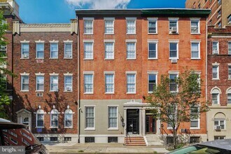 1311 Spruce St in Philadelphia, PA - Building Photo - Building Photo