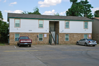 3210 Balch Springs Rd in Balch Springs, TX - Building Photo - Building Photo