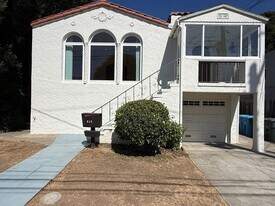 912 N Humboldt St in San Mateo, CA - Building Photo