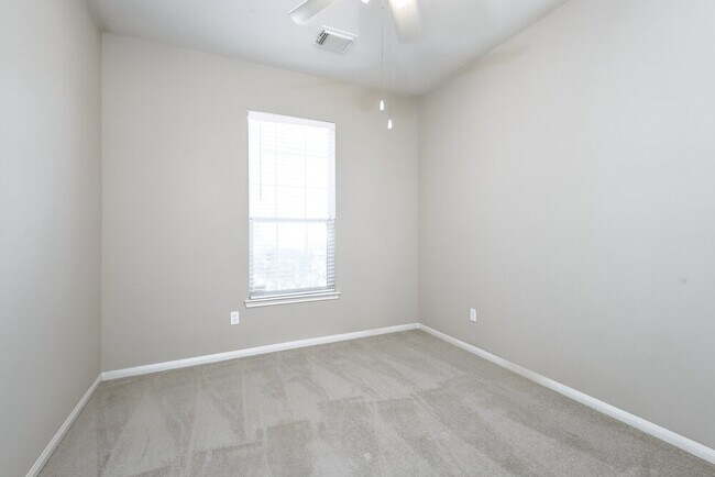 property at 3951 Eastland Lake Dr