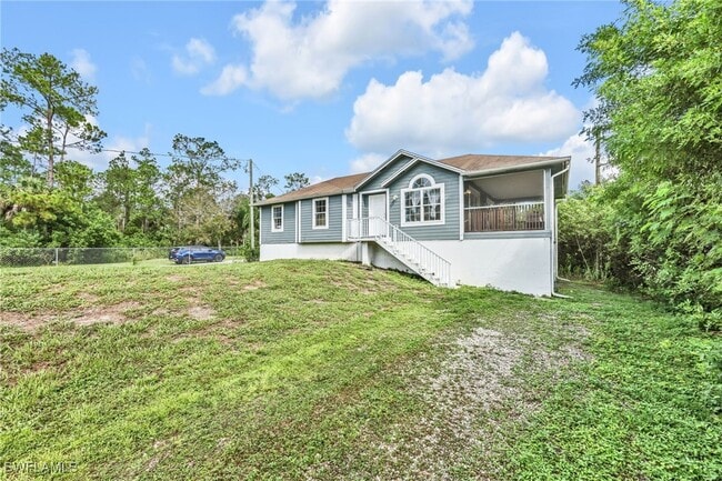4015 16th Ave SE in Naples, FL - Building Photo - Building Photo