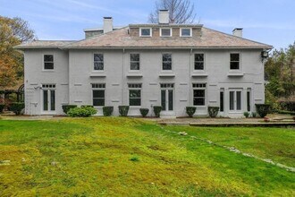 12 Summit Rd in Lexington, MA - Building Photo - Building Photo