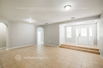 9741 SW 161st Pl in Miami, FL - Foto de edificio - Building Photo