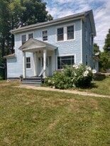 1105 W Vine St in Alliance, OH - Building Photo