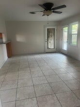 3517 Tanglebriar Dr in Pasadena, TX - Building Photo - Building Photo