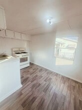 14a Yellowstone Dr in Greenville, SC - Building Photo - Building Photo