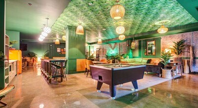 1135 W Winona St in Chicago, IL - Foto de edificio - Building Photo